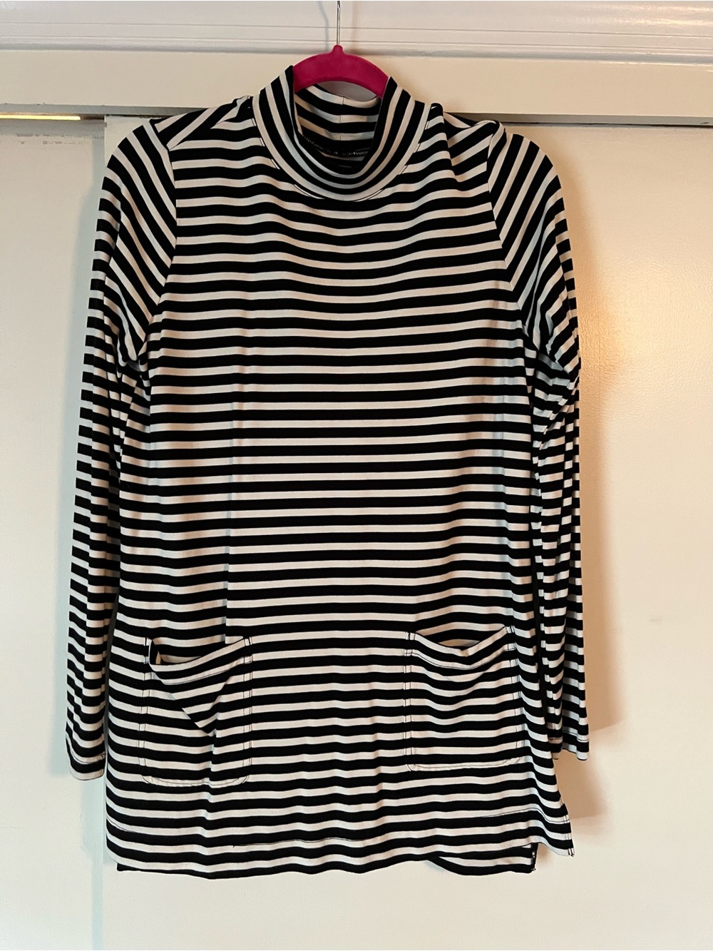 Duluth Trading Co Black & White Striped Turtleneck Long Sleeve Top